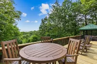 Mountain Views-hot Tub-games-pool Foosball - 4-Star
