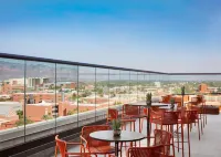 Graduate by Hilton Tucson - Mountain view