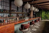 The Charlee Hotel - parking