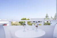 Blue Waves Suites & Apartments - pemandangan pegunungan