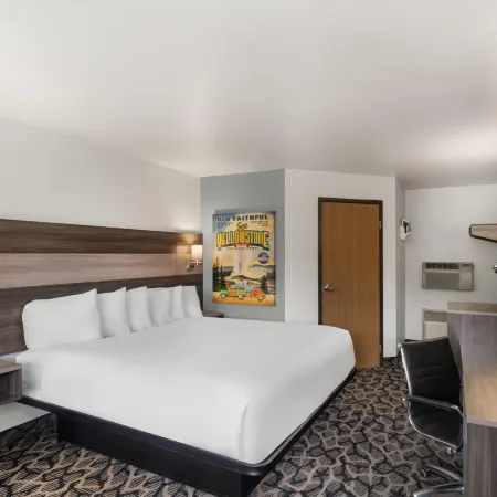 Travelodge by Wyndham Gardiner Yellowstone Park North