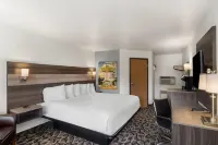 Travelodge by Wyndham Gardiner Yellowstone Park North - Mountain View
