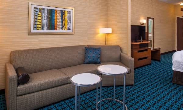 Fairfield Inn & Suites St. Louis Westport