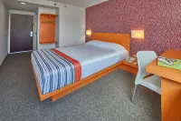 City Express Junior by Marriott Tuxtla Gutiérrez Poliforum - parking