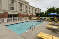 Fairfield Inn Hartsville - parking