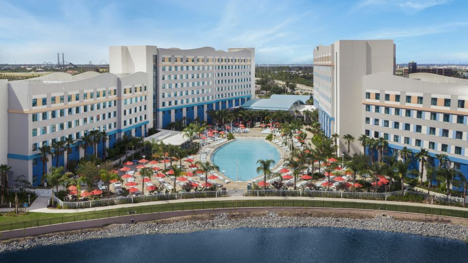 Universal’s Endless Summer Resort – Surfside Inn and Suites