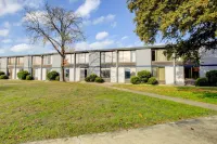 Capital O Duncanville Tx - 주차장