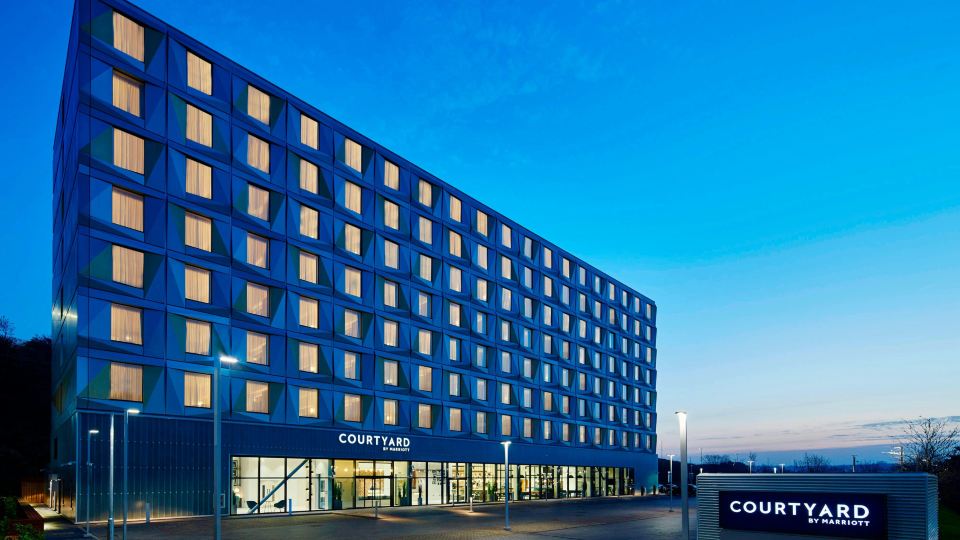 Courtyard Luton Airport