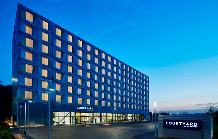 Courtyard Luton Airport