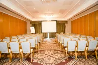 Shendish Manor Hotel & Golf Course - parkir