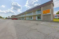Sonrise Inn Lincoln Hwy by OYO - Pet friendly