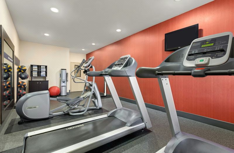 Hampton Inn by Hilton Wichita-East photo 2