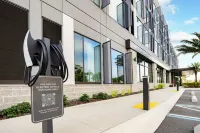 AC Hotel Jacksonville St Johns Town Center - parking