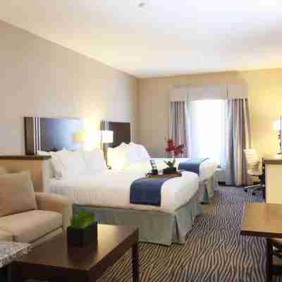 Holiday Inn Express FORT ST JOHN by IHG Rooms