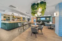 Holiday Inn London Luton North by IHG - bar