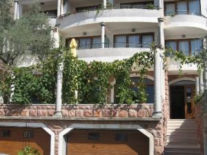 Levantin Inn 12 Room N12