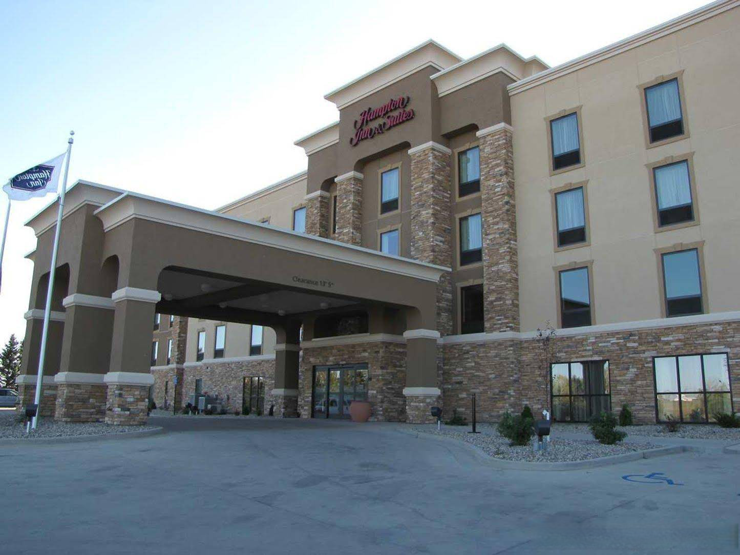 Hampton Inn & Suites Jamestown