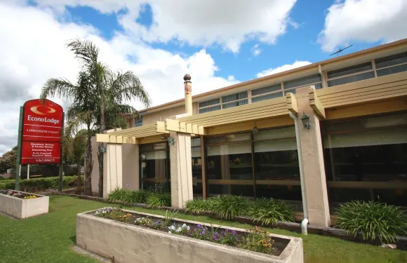 紅地毯汽車旅館