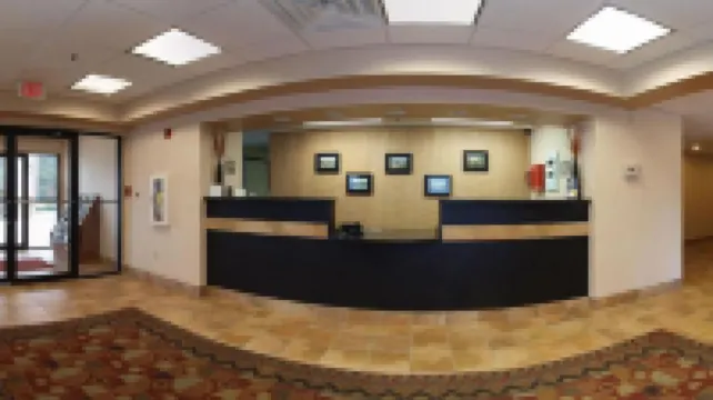 베이몬트 바이 윈덤 코르넬리아