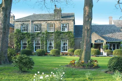 The Devonshire Arms Hotel at Bolton Abbey Hôtels à : Ilkley
