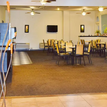The Classic Desert Aire Hotel