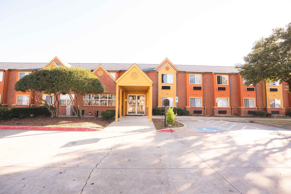 Regency Inn & Suites