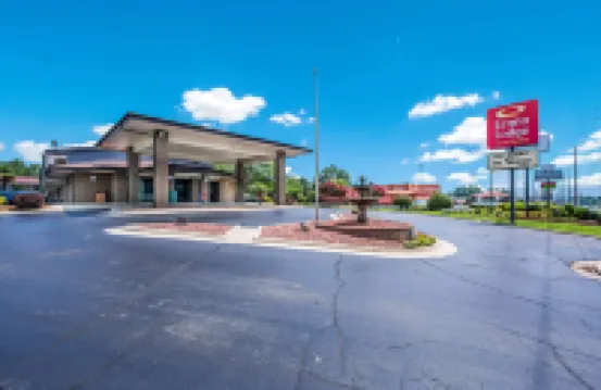 Econo Lodge Inn & Suites University Hotels in Madison County