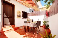 Holiday House with Pool in the South of Tenerife Hotels in Chayofa