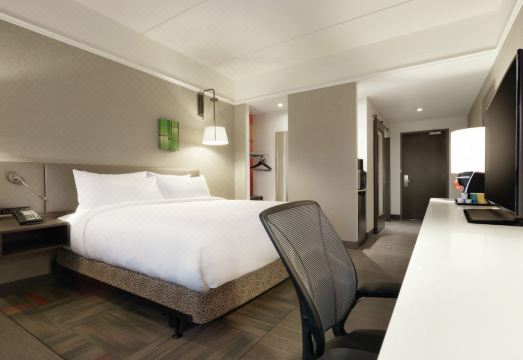 캘거리 호텔 내부 비교 사진