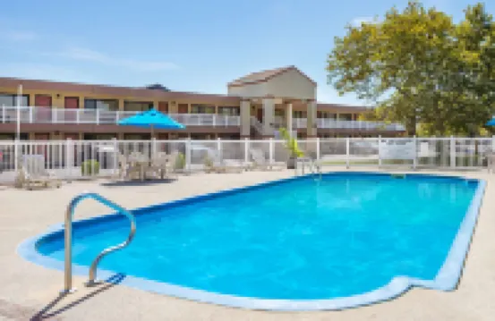 รามาดา บายวินด์แฮม เวสต์แอตแลนติกซิตี้