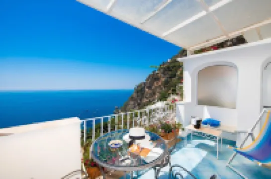 ลาโรซาเดยเวนติ