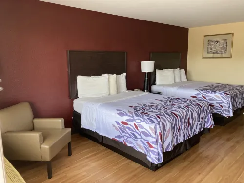 Red Roof Inn & Suites Cleveland, TN