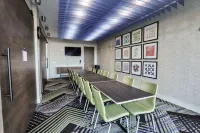 Holiday Inn Express & Suites NASHVILLE METROCENTER DOWNTOWN by IHG - de negocios