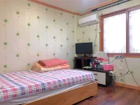 Wanju Daedunsan Mountain Hotels near Daedunsan Provincial Park