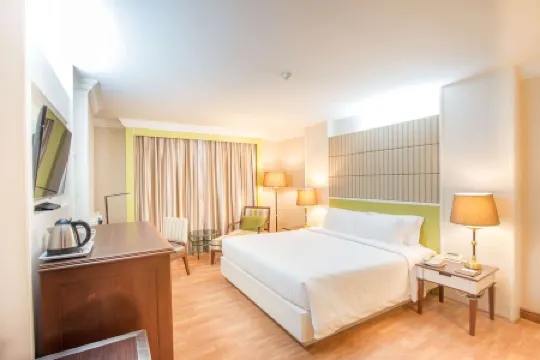 Golden Tulip Sovereign Hotel Bangkok