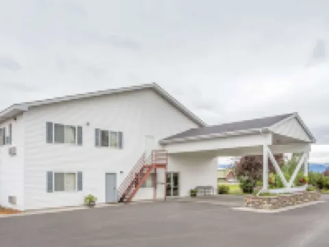 Super 8 by Wyndham Driggs Hotels in Driggs