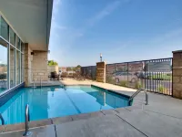 Drury Inn & Suites Findlay Hotels in Findlay