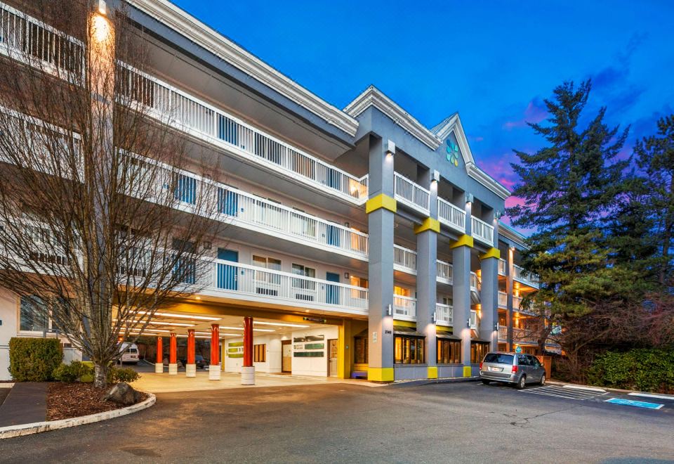 2. 호텔 넥서스 B..