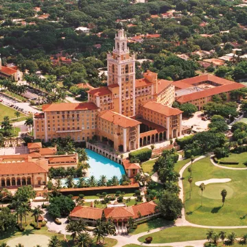 Biltmore Hotel Miami Coral Gables Отели рядом с достопримечательностью «Венецианский бассейн»