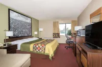 Super 8 by Wyndham Sterling CO
