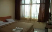 Trenz Hotel Hotels in Tampan