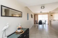 Serenity on the Terrace Hotels in Mandurah