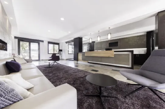 Compostela Suites Отели рядом с достопримечательностью «Парк Эль Параисо»