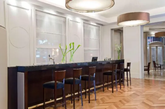 NH Collection Buenos Aires Lancaster Отели рядом с достопримечательностью «Здание Кавана»