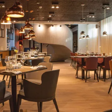 Centennial Nexus Hotel Tallinn Отели рядом с достопримечательностью «Городская стена»