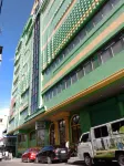Meaco Royal Hotel- Lucena Отели рядом с достопримечательностью «Лусена Фиш Порт Комплекс»
