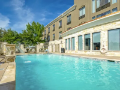 Holiday Inn Express & Suites Beeville by IHG Hotéis em Bee County