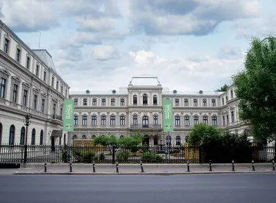 Prince Residence Apartments Hotels in Sector 4