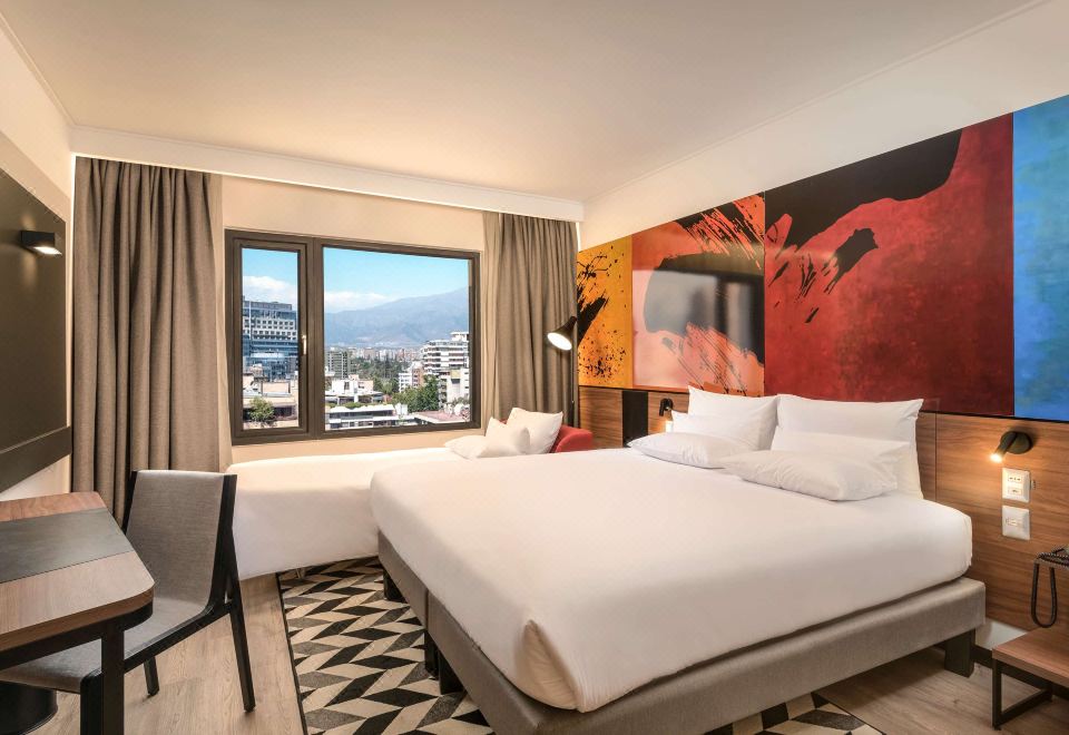 3. 노보텔 산티아고..