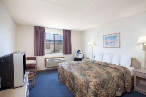 Super 8 by Wyndham Yuma - 2-Star
